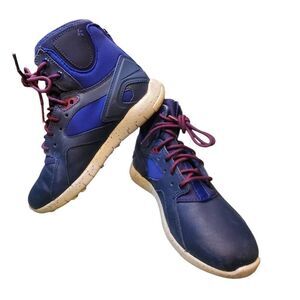 NIKE WOMENS KOTH MID , SIZE 6 WOMENS, DEEP ROYAL BLUE/DEEP GRANITE,NAVY. NO BOX